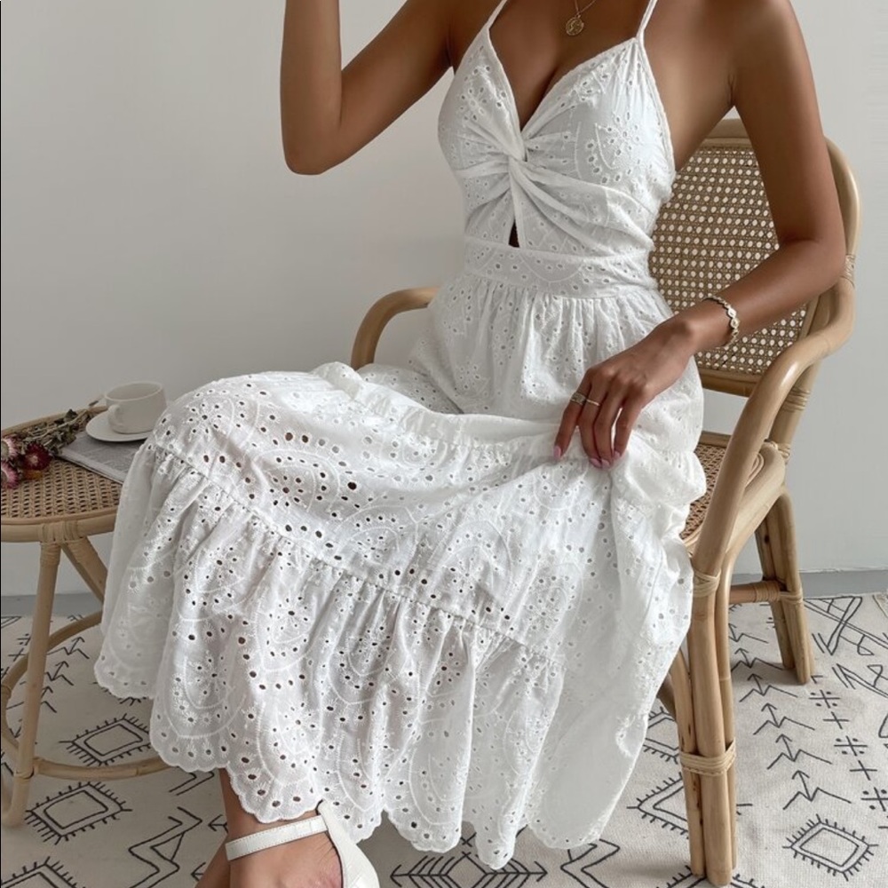 Boho White Floral Eyelet Halter Maxi Dress - Picture 1 of 8
